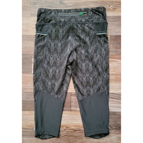 ATHLETA WOMENS SIZE XS BE FREE NICKERS CROPPED LEGGINGS PANTS EUC 983260 - Picture 8 of 9